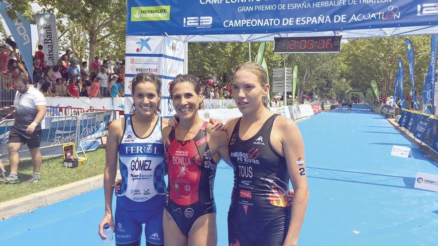 Carmen Gómez, a la izquierda, fue subcampeona absoluta y campeona sub23. // FdV