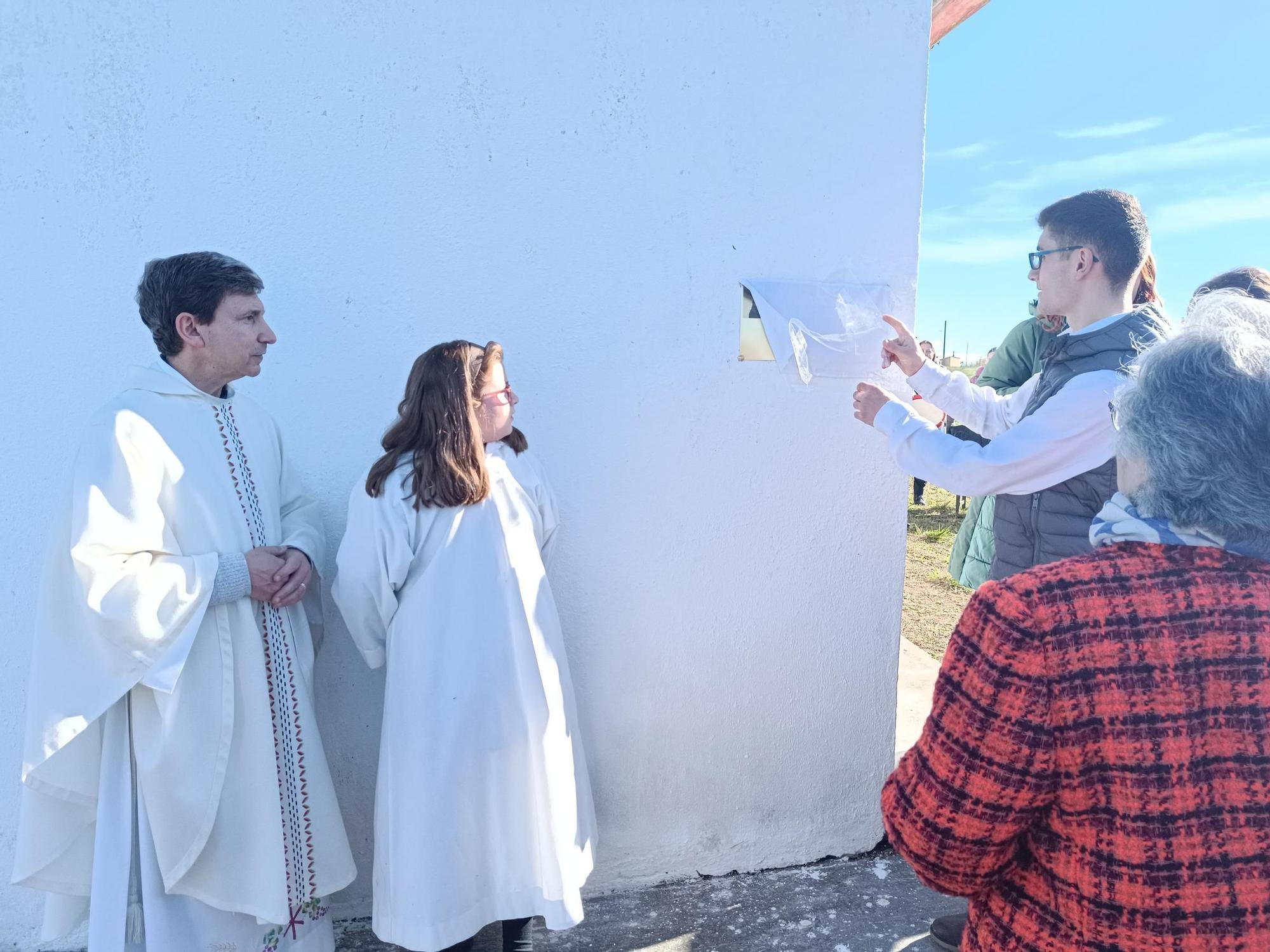 Robledo homenaje a José Manuel Vega Casas en las fiestas de Sant' Antón