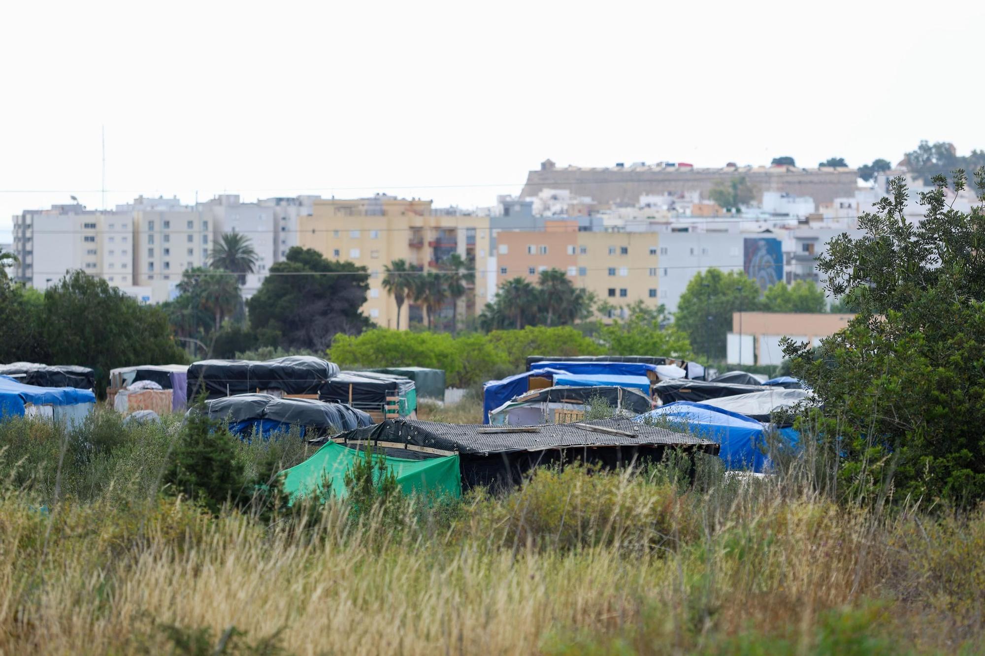 Poblado chabolista en la zona del recinto ferial de Ibiza