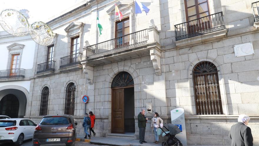 Devuelve al Ayuntamiento de Pozoblanco el dinero que cobró sin trabajar