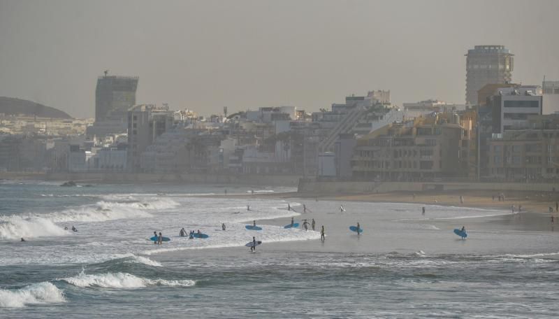 Surf en la zona de La Cícer