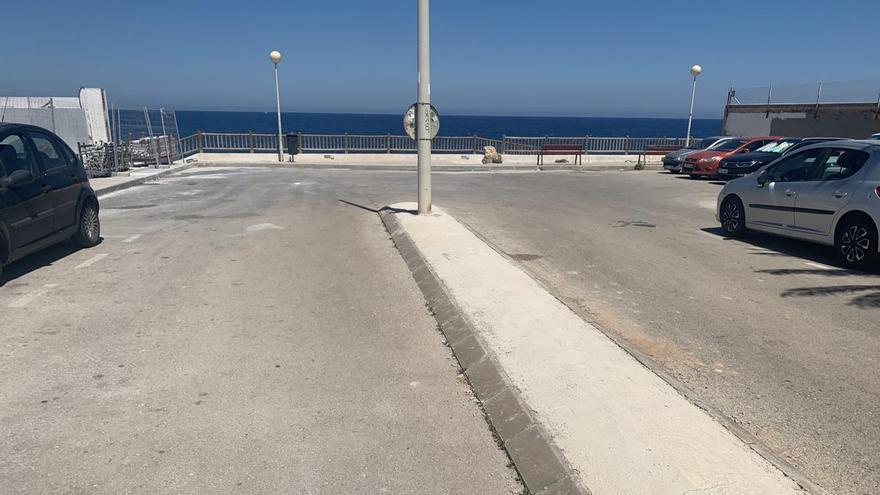 encendido a los vecinos de Cabo Roig en Orihuela Costa