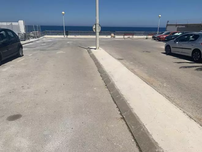La tala que ha encendido a los vecinos de Cabo Roig en Orihuela Costa