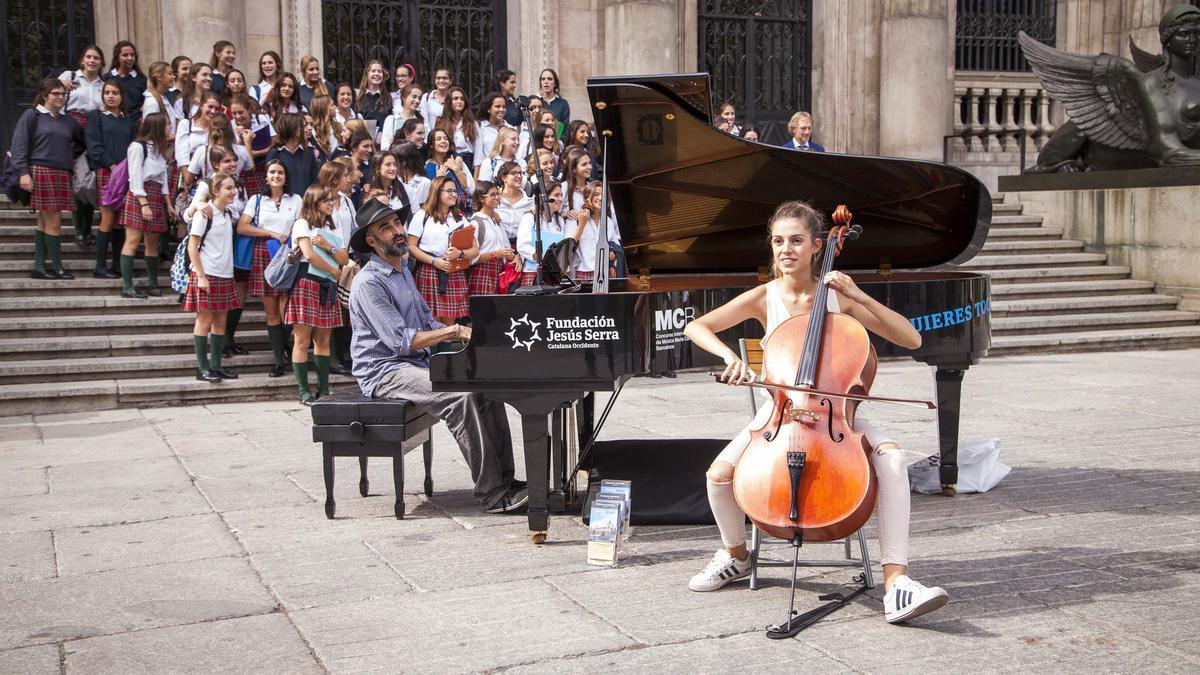 Un momento de la celebración de 'Tu ciudad se llena de pianos'