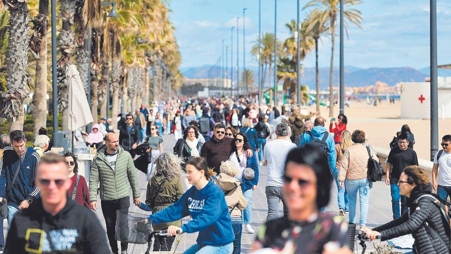 La población de València se dispara hasta la cifra récord de 830.000 habitantes