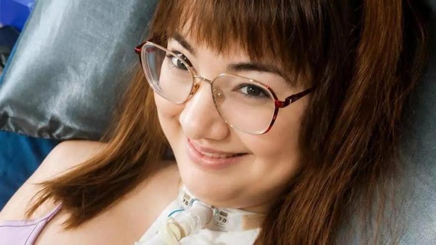 Tatiana Badiola, de 33 anys, entre les primeres beneficiàries de les ajudes de la llei ELA: «Ara comença un altre repte; convertir aquest dret en cures reals»