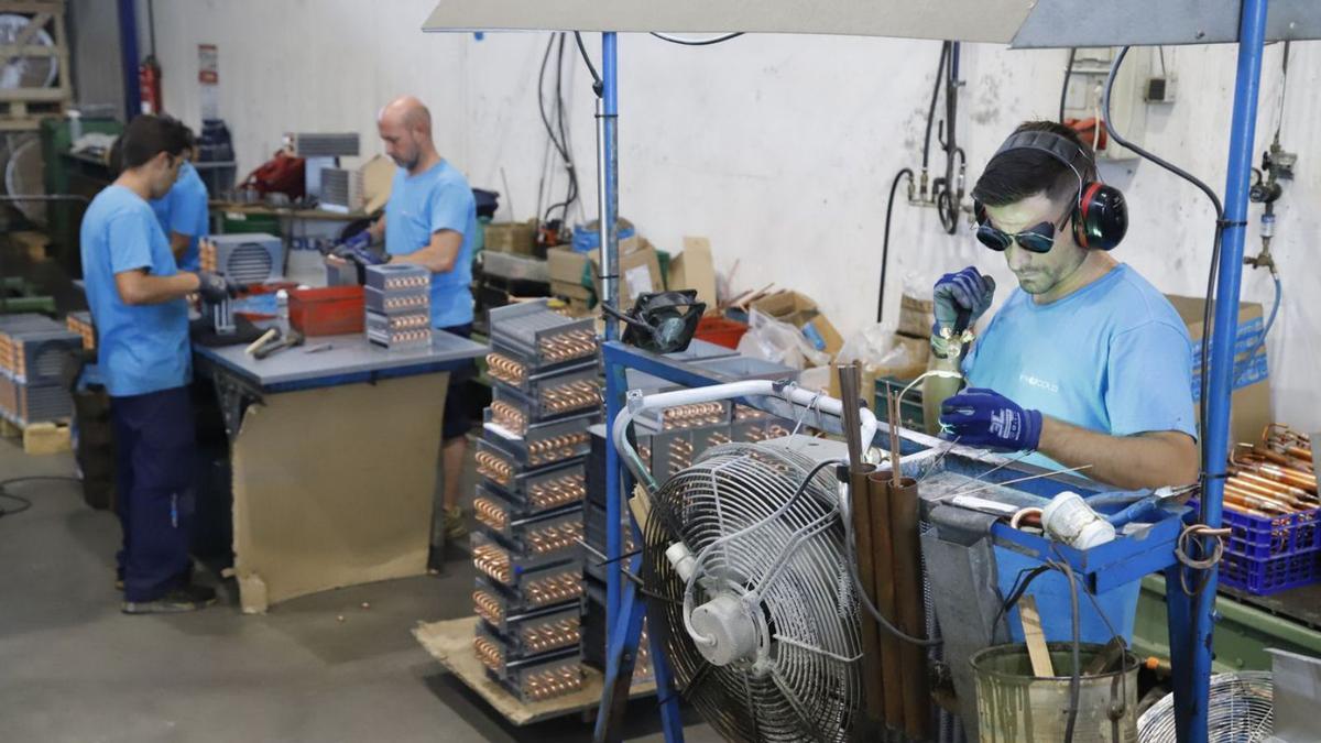 Trabajadores de la industria en Córdoba.