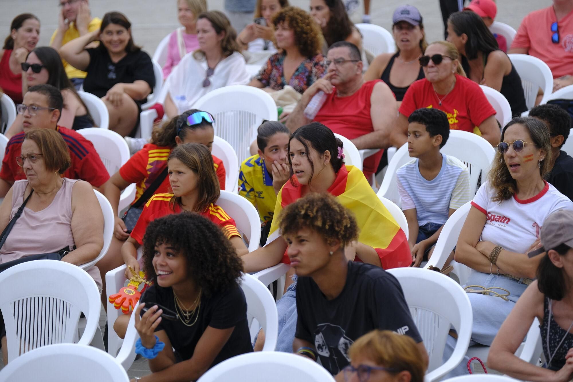 Ambiente de la final de la Eurocopa femenina de fútbol 