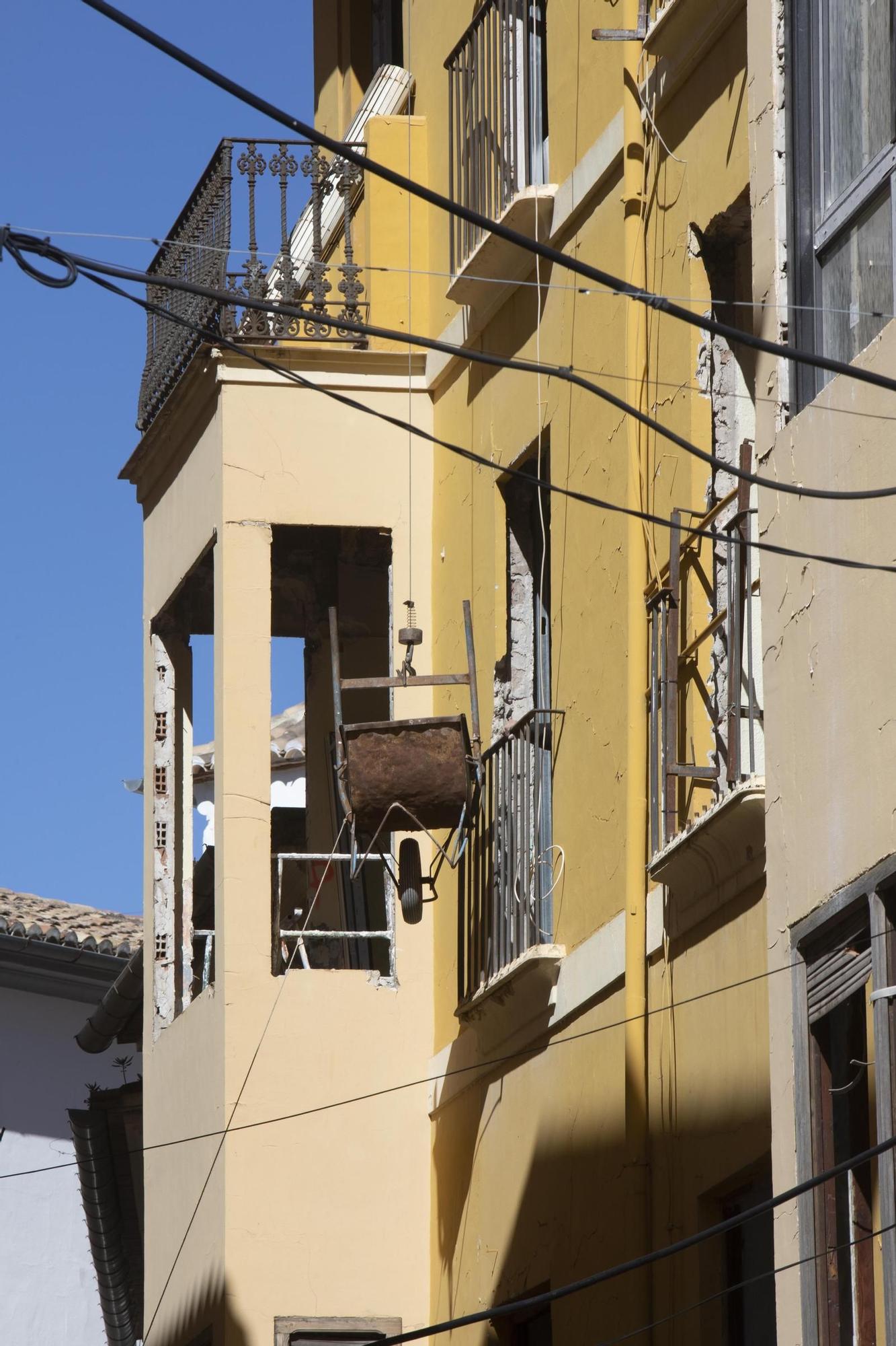 De reconocida perfumería y pub de éxito a seis viviendas junto al Mercat de Xàtiva