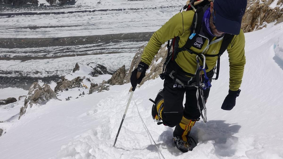 El alpinista paretano Sergi Mingote renuncia al Everest