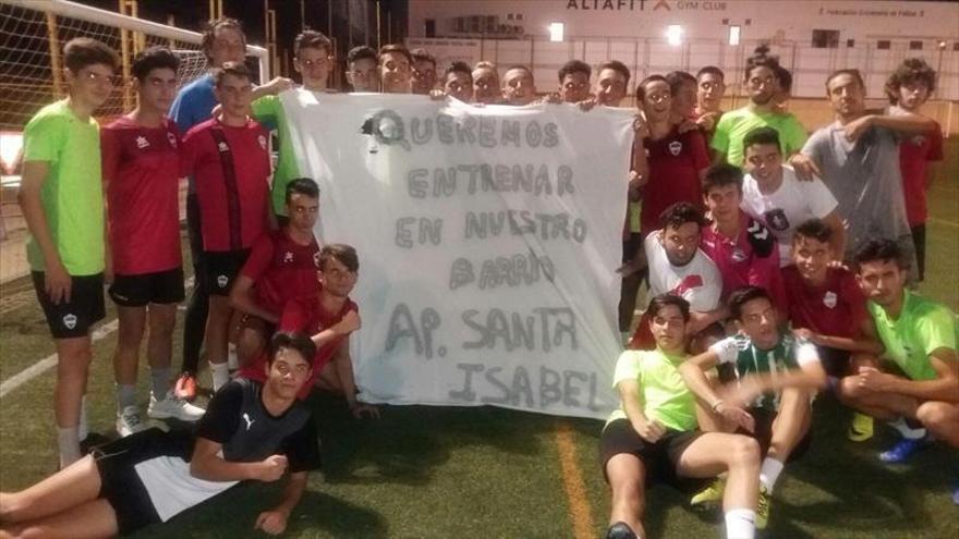 El club de fútbol Santa Isabel se moviliza por el uso del Viejo Vivero de Badajoz