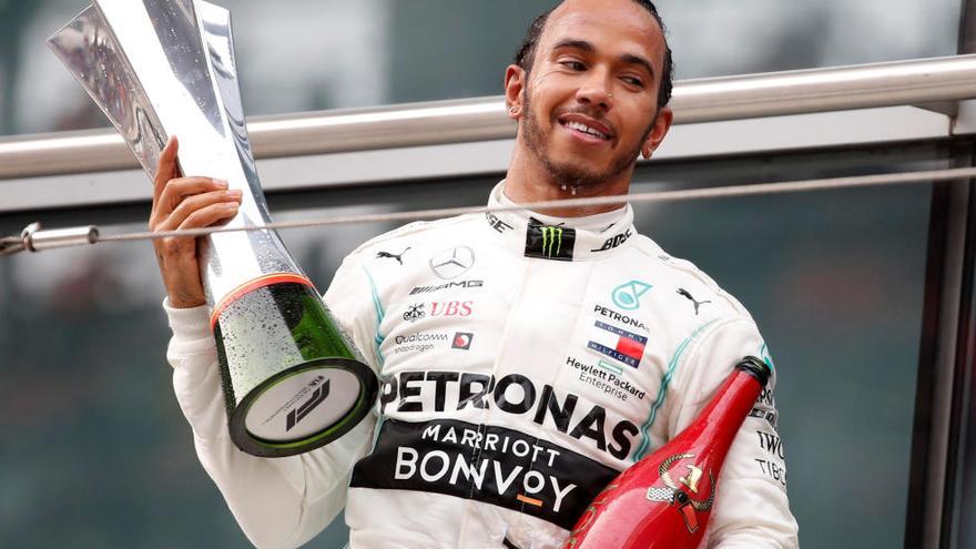 Hamilton guanya el GP de la Xina i aconsegueix el liderat