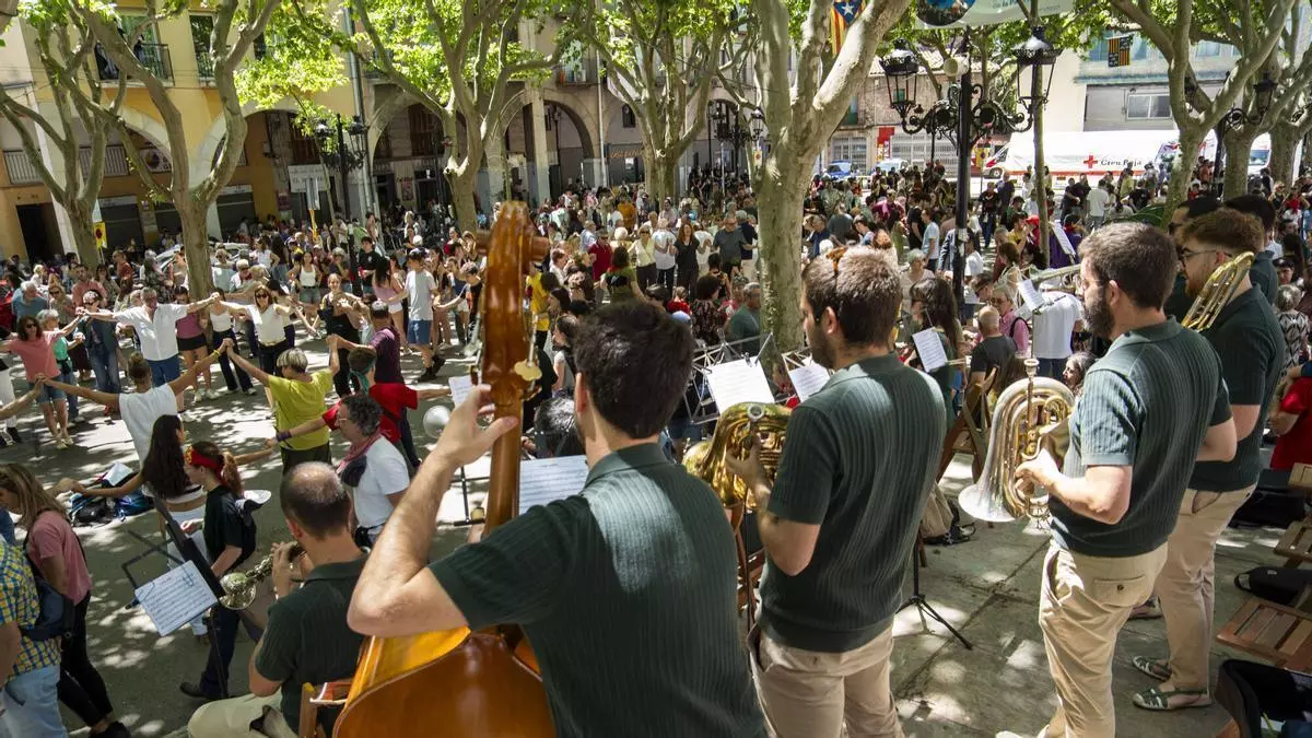 Els Saletes ressorgeixen a la Patum amb la nova sardana de Robert Agustina