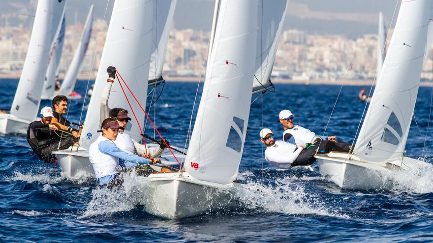 Dominio balear en el estreno del Campeonato de España de Snipe