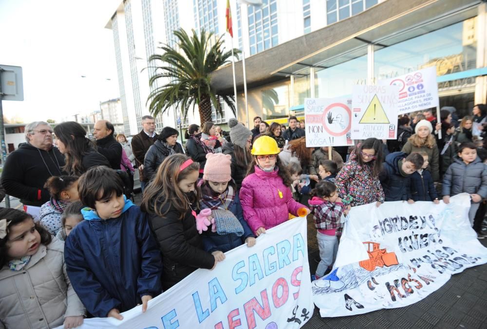 Protesta por las obras en el Ramón de la Sagra