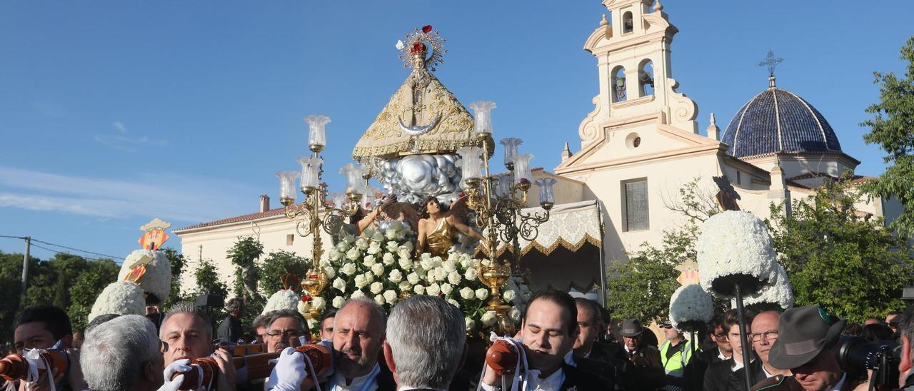 El Toll nombra presidenta de honor a la Virgen del Lledó de Castelló