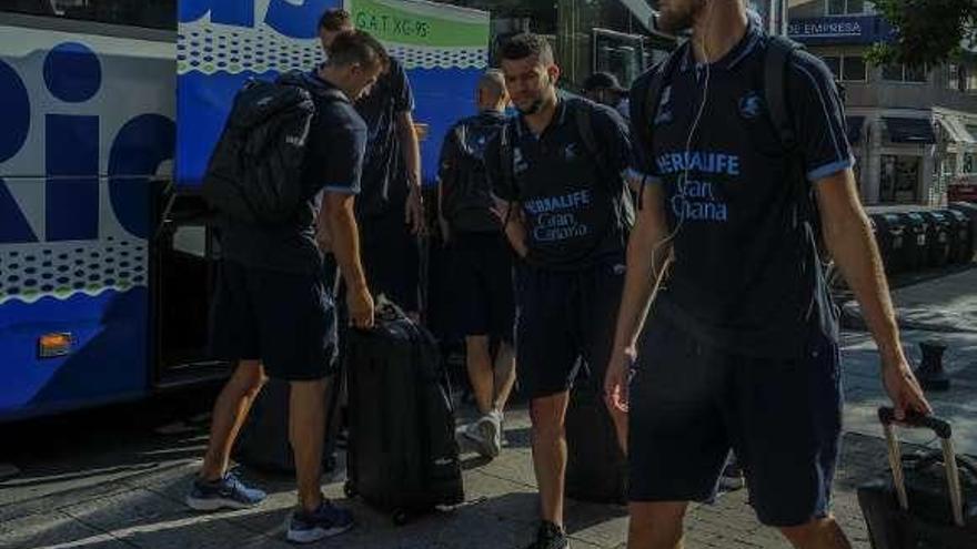 Vilagarcía se empapa del mejor baloncesto