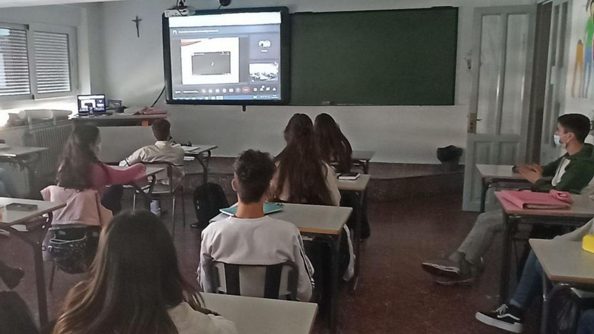 Estudiantes del Sagrado Corazón de Jesús, durante una charla. | Cedida