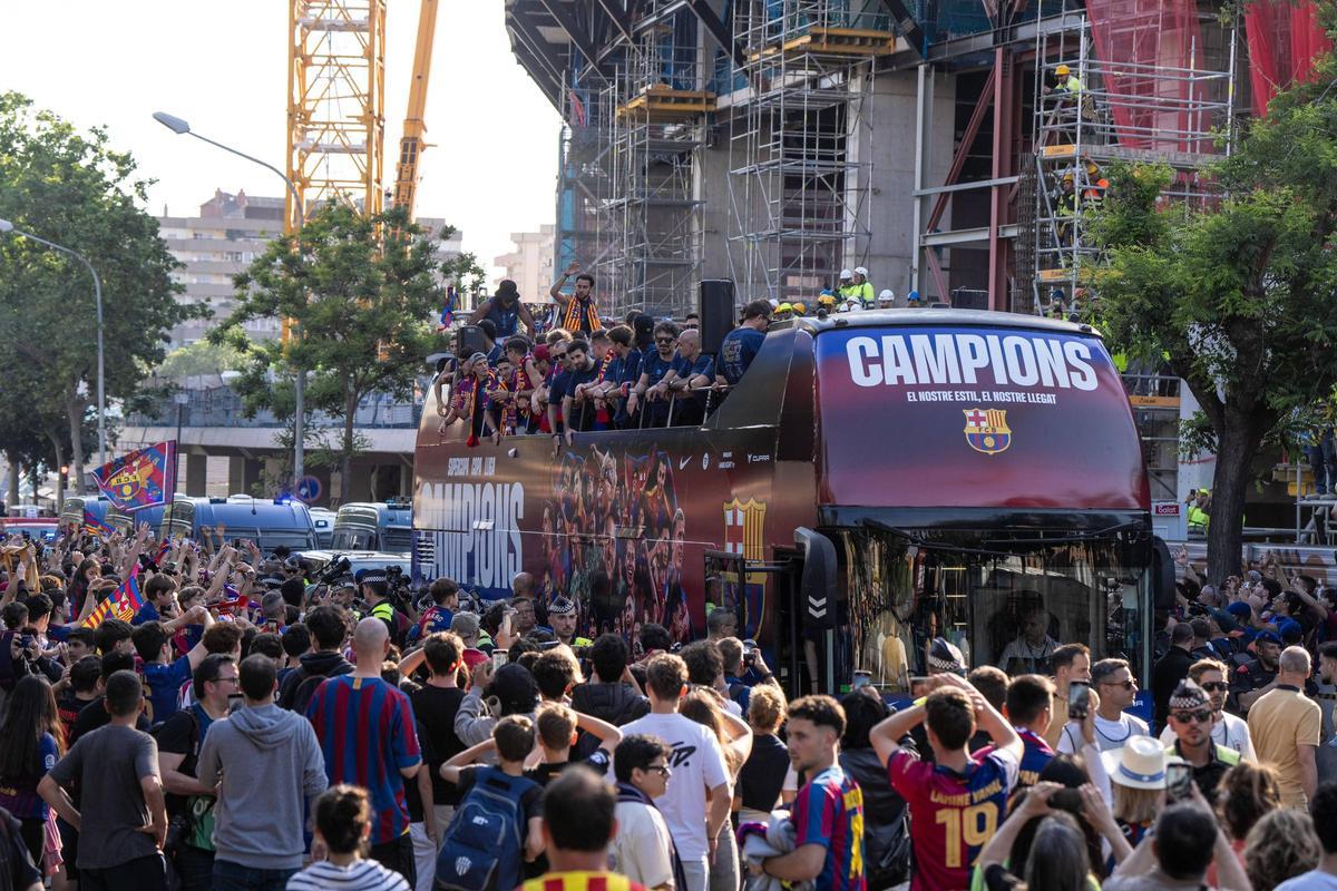 La rúa del Barça por las calles de Barcelona