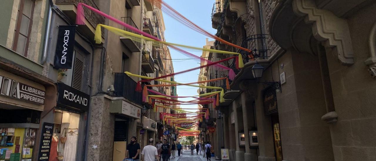 Carrer del Born de Manresa, ahir al migdia | NÚRIA LEÓN