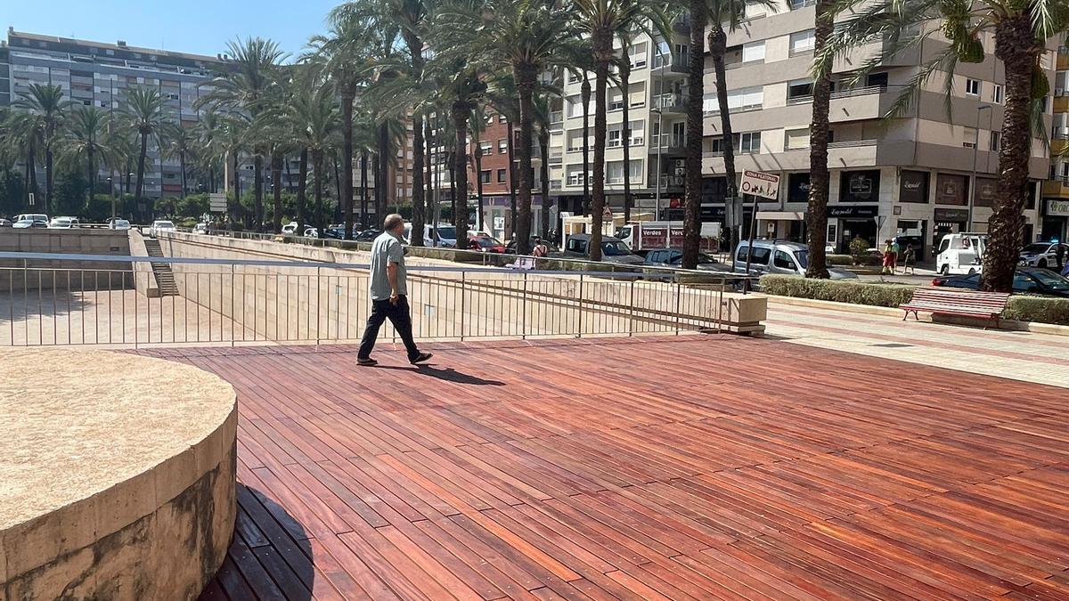 Finalizan las obras de la pasarela de la Vila de Alzira.