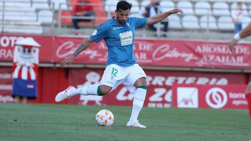 El Castellón anuncia a Alberto Jiménez, que desecha la oferta del Córdoba CF