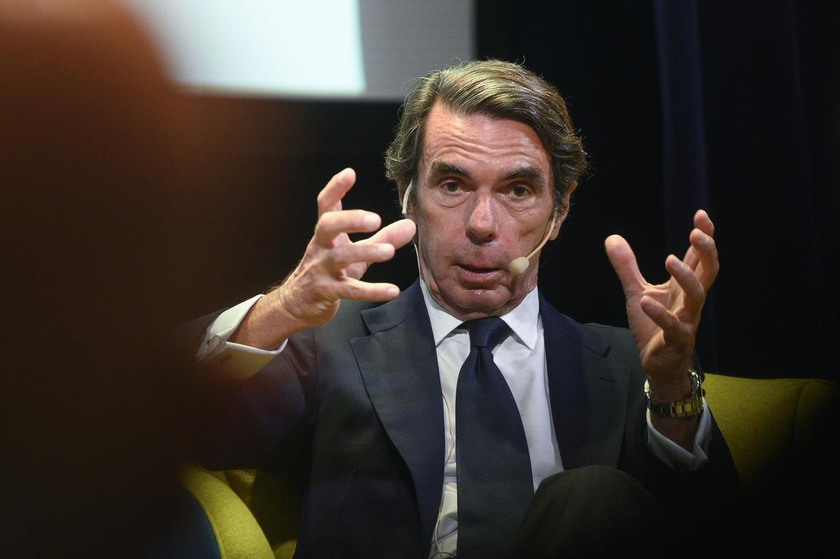 El expresidente del Gobierno, José María Aznar participa en los diálogos sobre España de la UIMP este martes en Santander. EFE/Pedro Puente Hoyos El expresidente del Gobierno, José María Aznar participa en los diálogos sobre España de la UIMP este martes en Santander. EFE/Pedro Puente Hoyos
