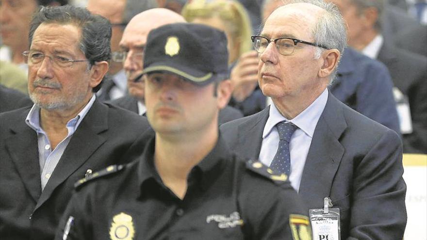 Rato, Acebes y 30 personas más serán juzgadas por el ‘caso Bankia’