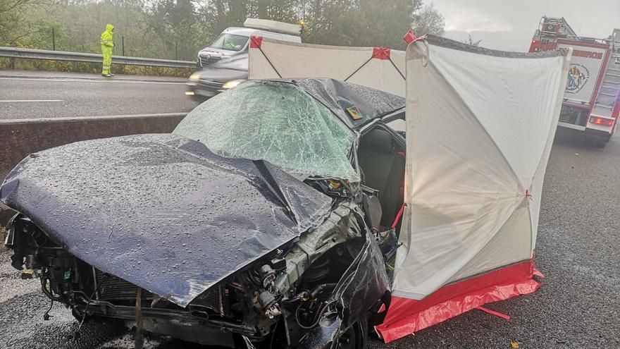 Una conductora de 26 años muere en Bergondo tras un accidente en la autopista AP-9