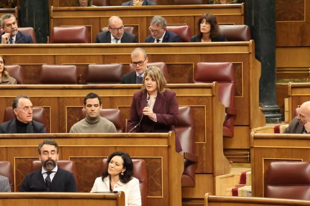 Anna González, el martes, en su escaño en el Congreso.