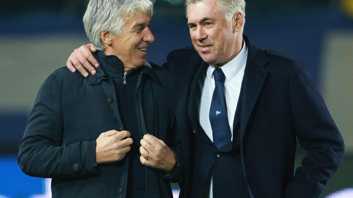 Gian Piero Gasperini y Carlo Ancelotti, entrenadores del Atalanta y Real Madrid, durante un duelo pasado en la Serie A.