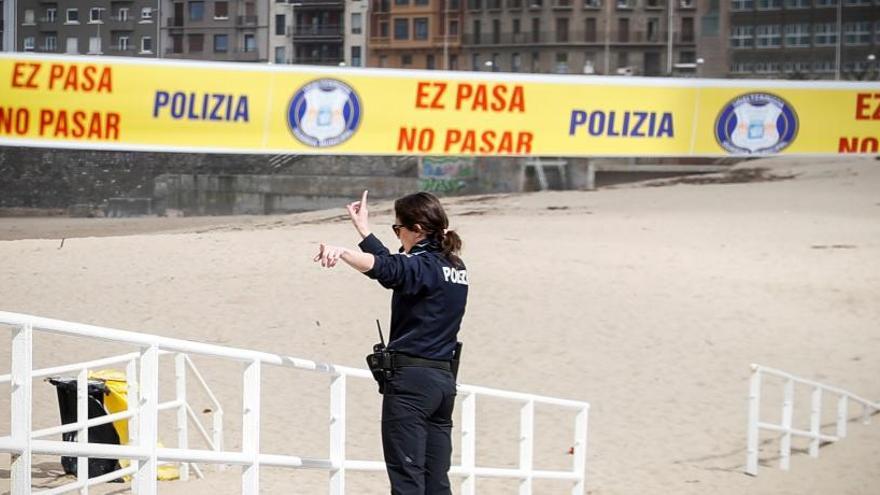 El acceso a las playas está prohibido.