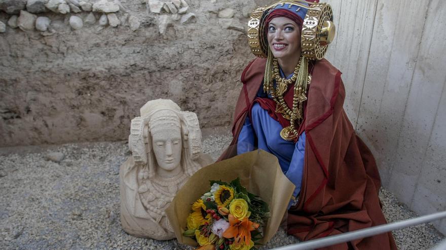 La Dama de Elche Viviente reivindica la cesión del busto en La Revuelta
