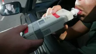 ¿Te puede hacer un Guardia Civil dos pruebas de alcoholemia en un mismo control? La DGT da la respuesta