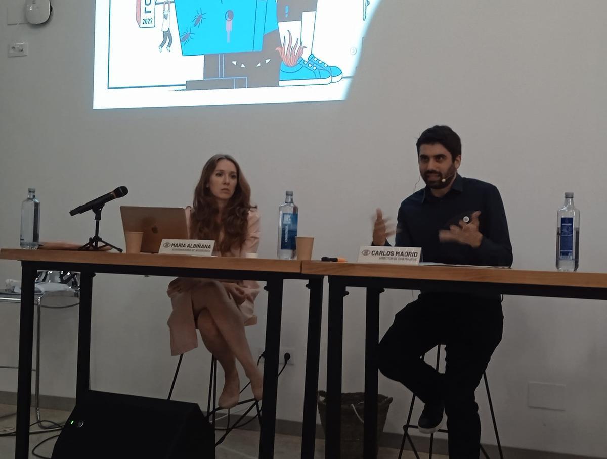 María Albiñana y Carlos Madrid durante la presentación de Cinema Jove en 2022.