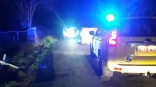 Un muerto y dos heridos al volcar con el coche en el que viajaban en Cangas de Onís