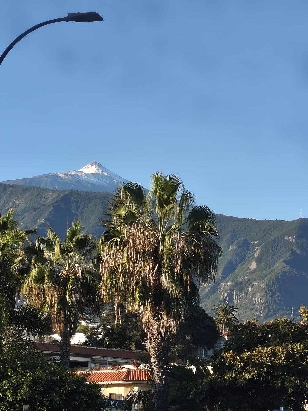 Hay nieve en el Teide: bajas temperaturas y leves precipitaciones dejan ...