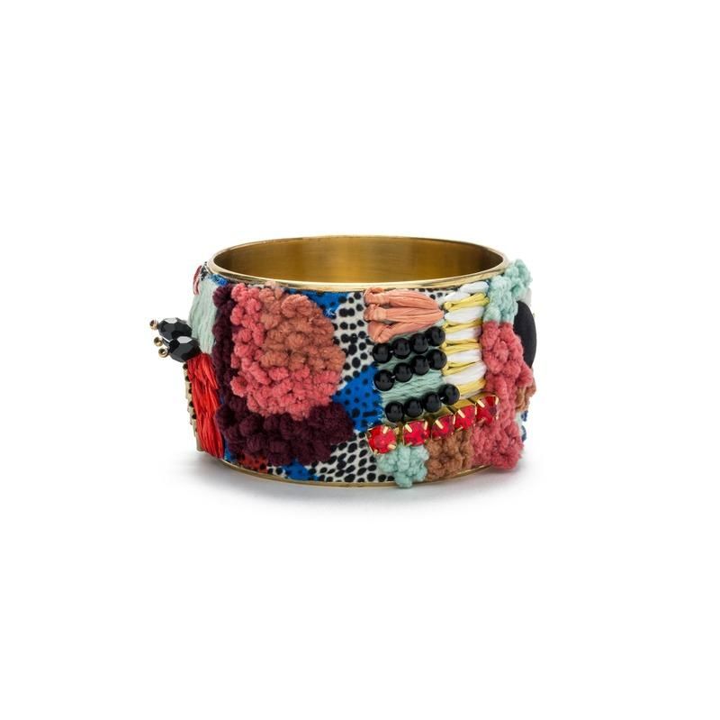 Joyería de verano: pulsera multicolor