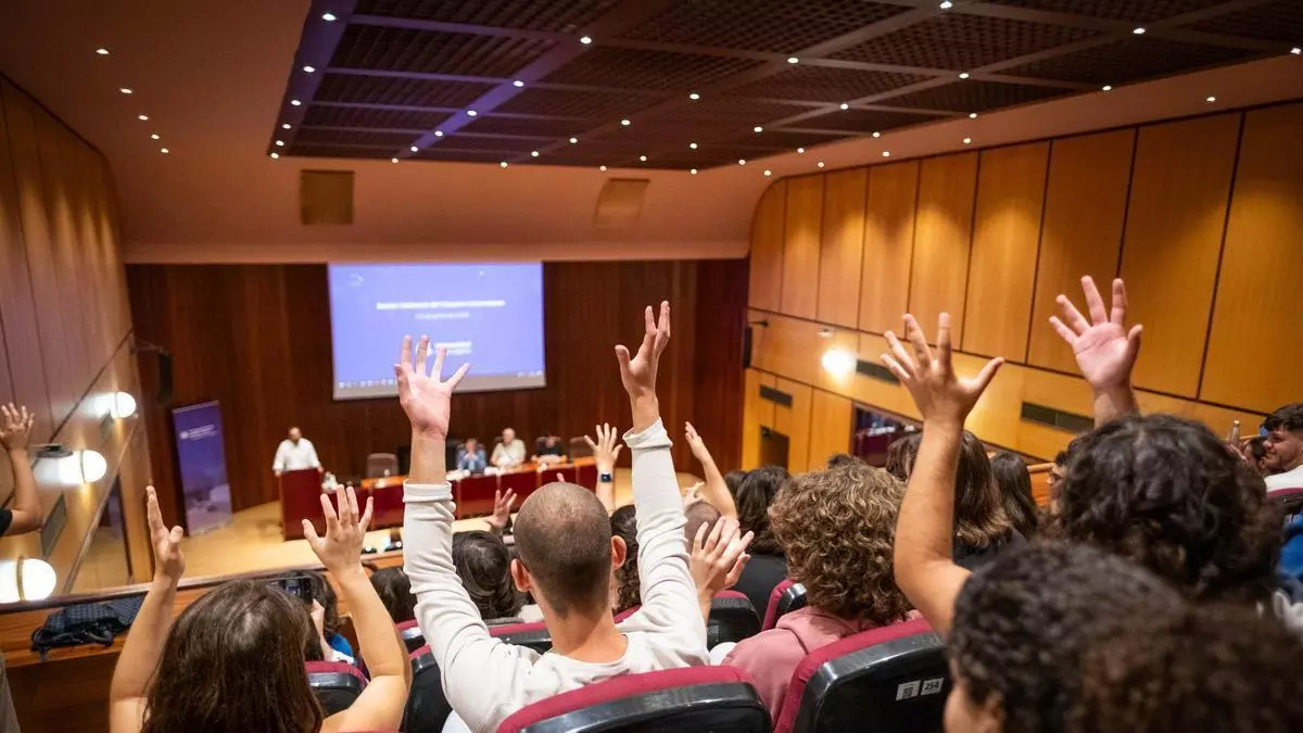 Máxima tensión en el Claustro de la Universidad de La Laguna (ULL) por la eliminación de los exámenes de julio: "Es una propuesta lamentable y mezquina"