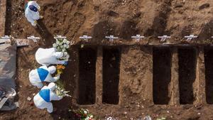 Cementerio para víctimas del covid-19 en Santiago de Chile.