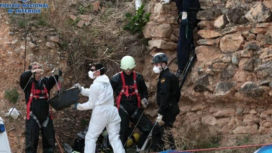 Analizan restos biológicos hallados en el nevero donde buscan el cuerpo de Pilar Cebrián