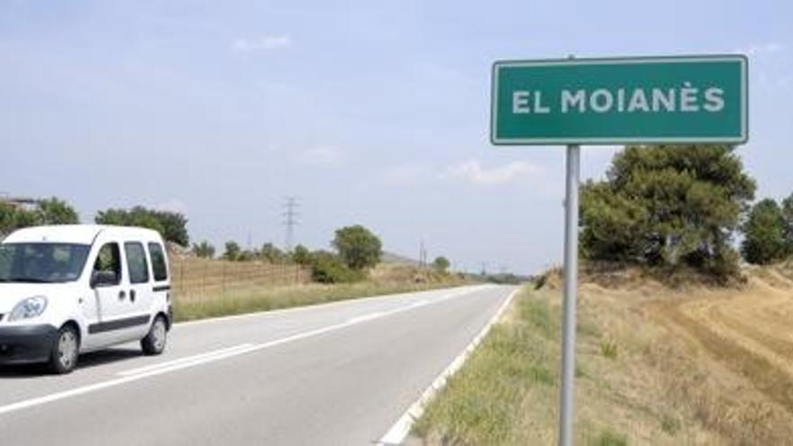 Un dels panells que indiquen l&#039;entrada al Moianès a la carretera entre Navarcles i Calders