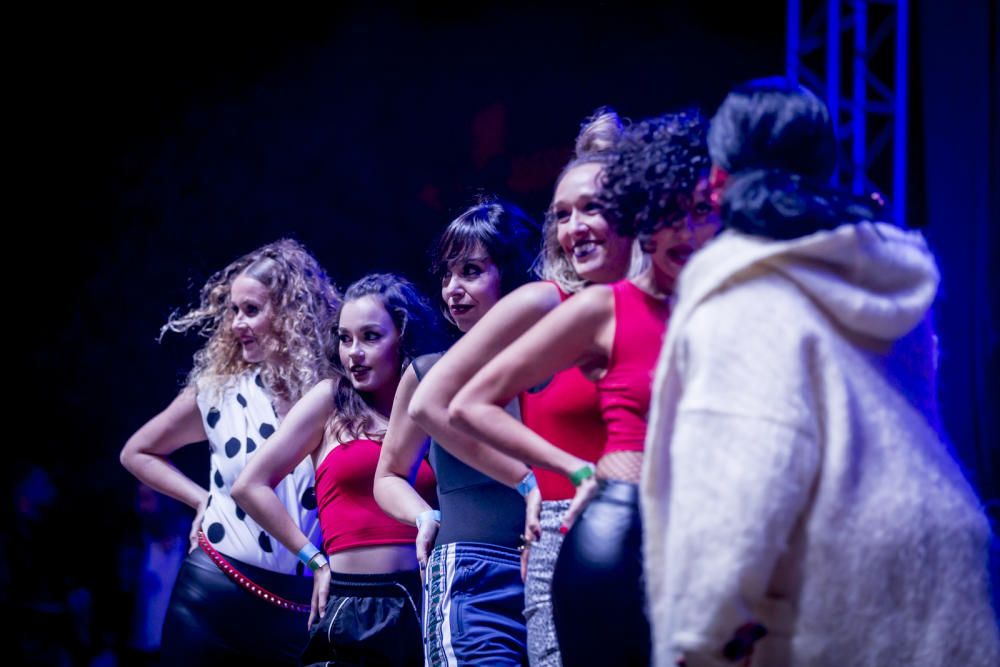 Las mejores imágenes del concurso de playbacks de las peñas de Benidorm