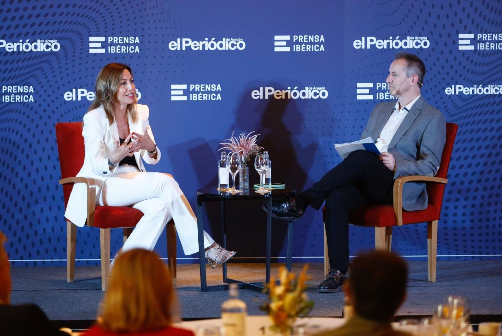 Natalia Chueca, en los Desayunos-Coloquios de EL PERIÓDICO DE ARAGÓN