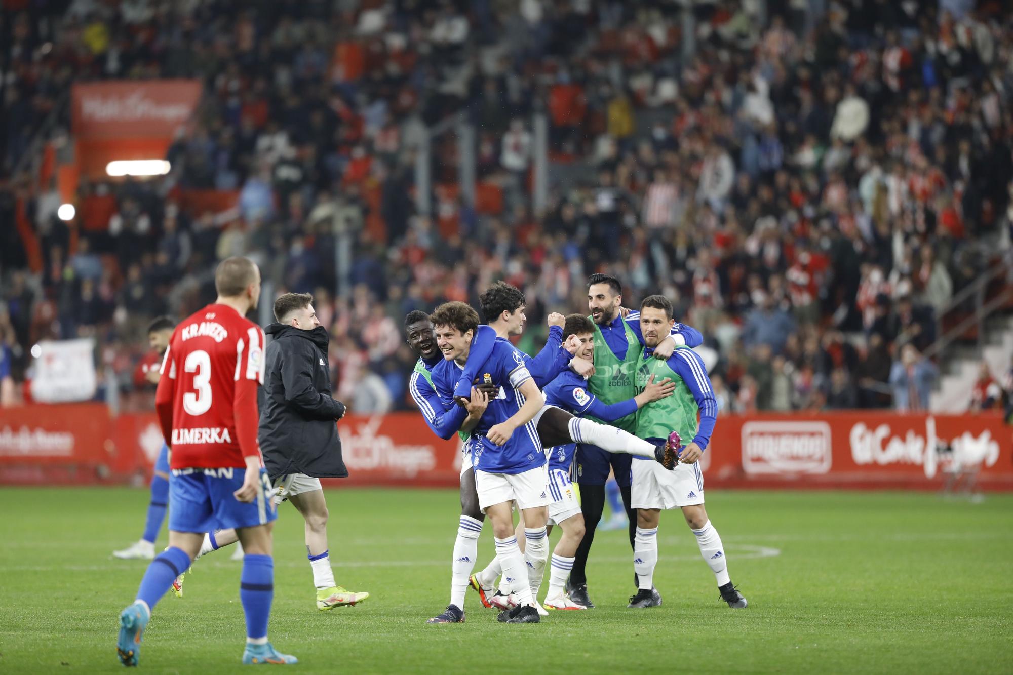 EN IMÁGENES: Así fue el derbi asturiano en El Molinón