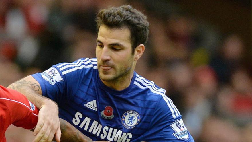 Cesc durante un partido con el Chelsea.