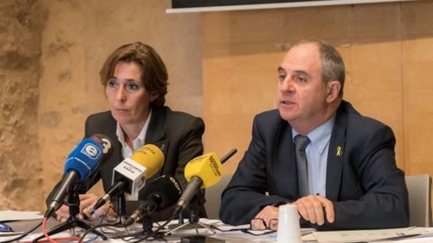 Sònia Martínez i Albert Ballesta, durant la presentació de les dades de la Junta de