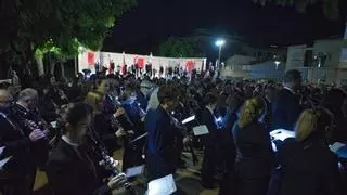 Entre aplausos desde los balcones: Así desfilaron por Faura 400 músicos de todo el Camp de Morvedre