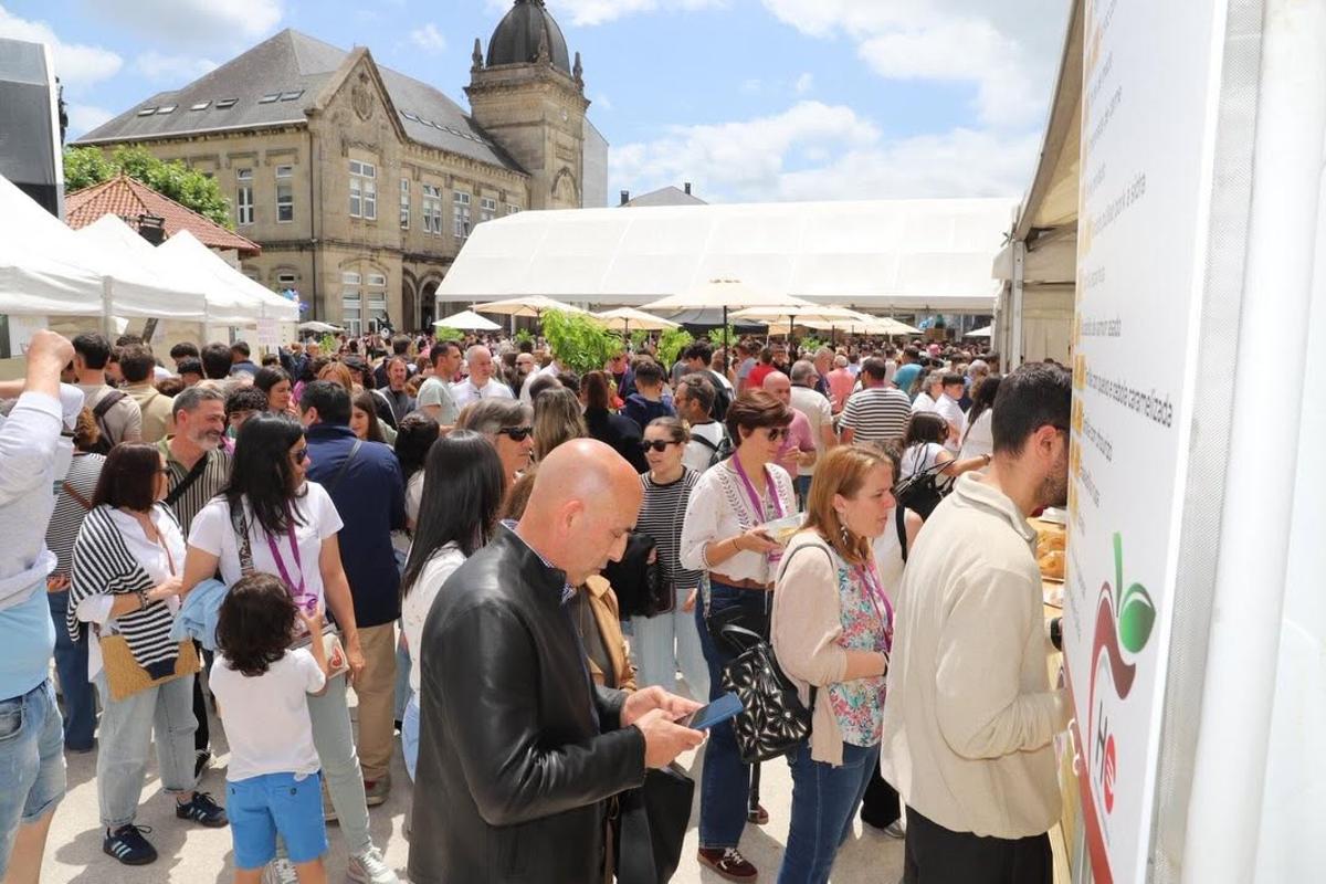 La Feira da Sidra más multitudinaria en fotos: A Estrada saboreó una edición de récords