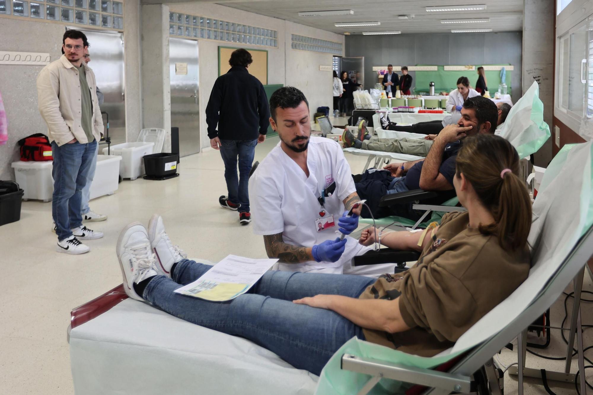 Donación de sangre en el IES Balafia